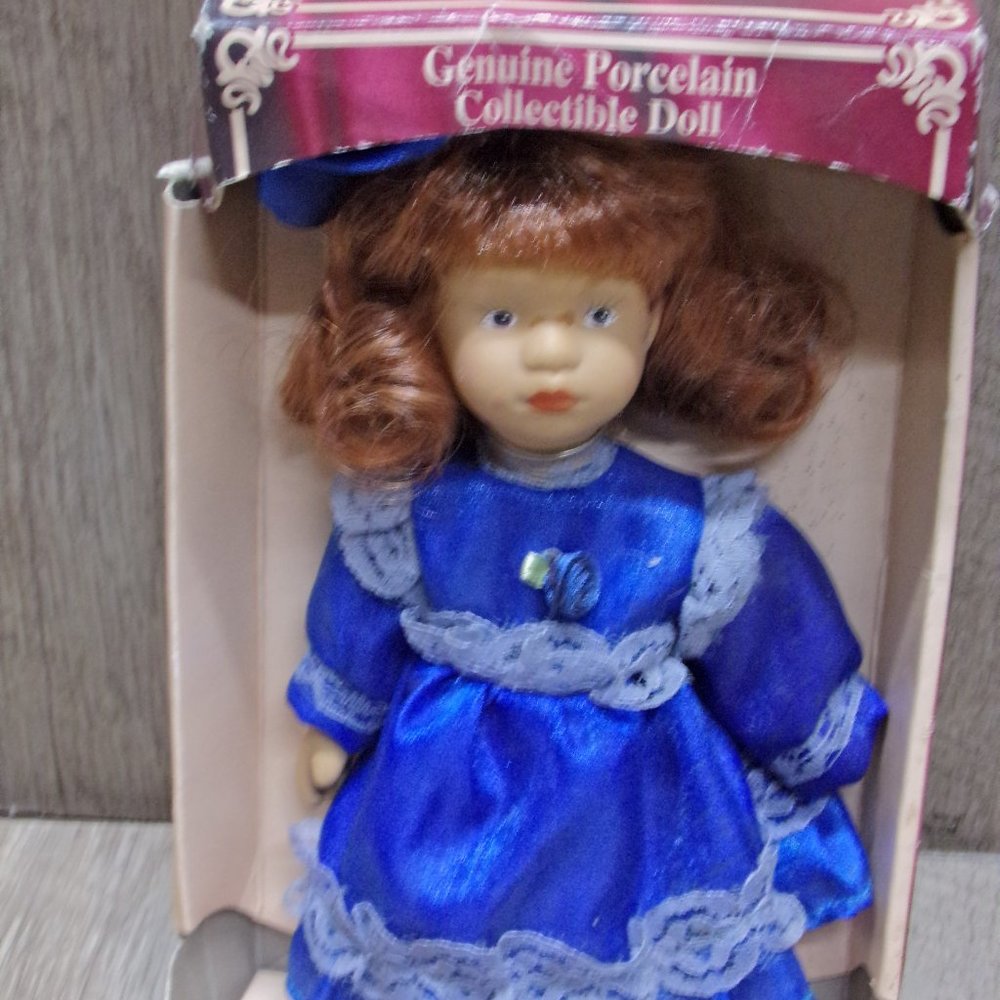 Greenbrier,  International Handpainted Fine Bisque Porcelain 6" Doll